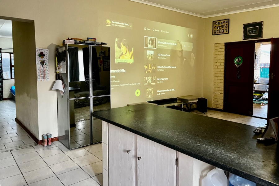 6 Bedroom Property for Sale in George Central Western Cape